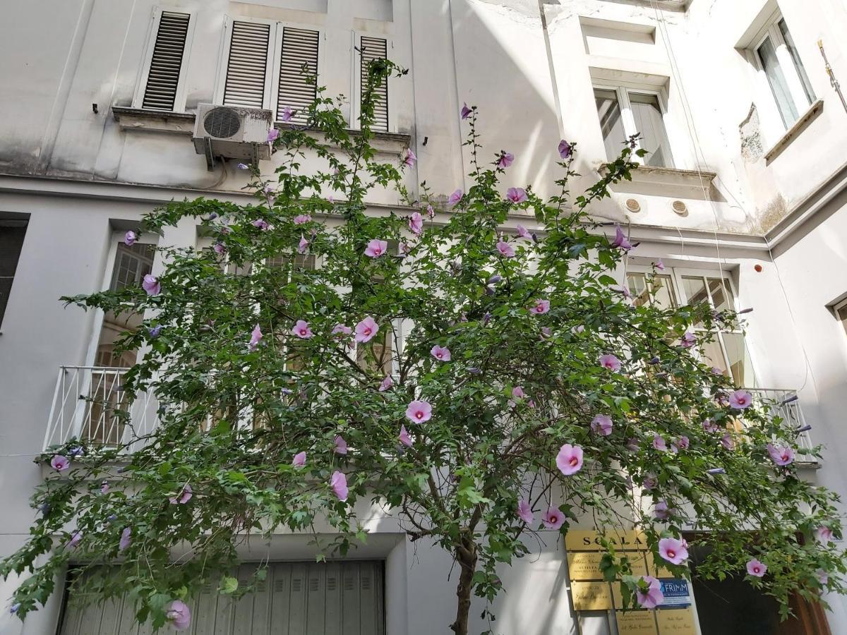 Vittoria Guest House Салерно Екстериор снимка