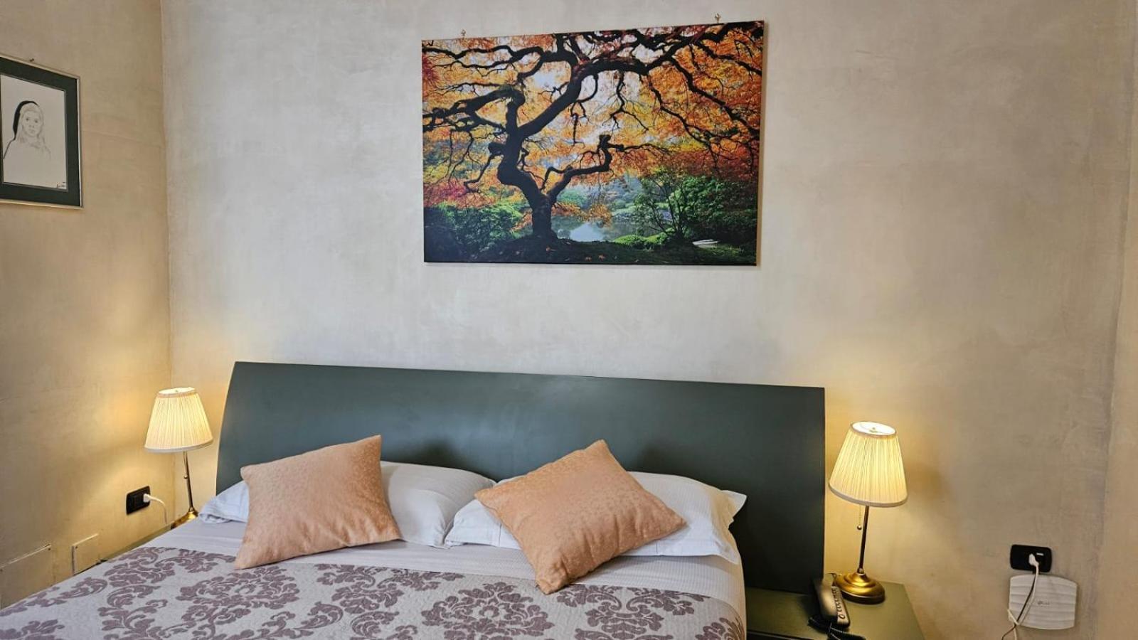 Vittoria Guest House Салерно Екстериор снимка