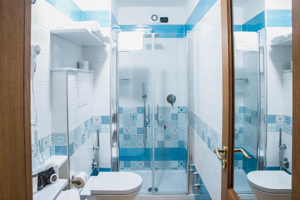 Vittoria Guest House Салерно Екстериор снимка