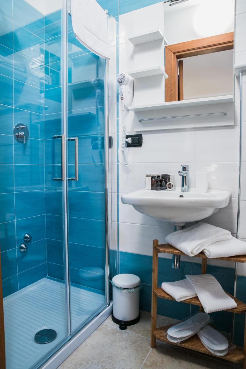 Vittoria Guest House Салерно Екстериор снимка